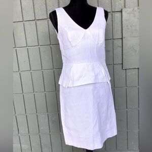NWT- Beautiful Chelsea Suite White Dress Size 8.